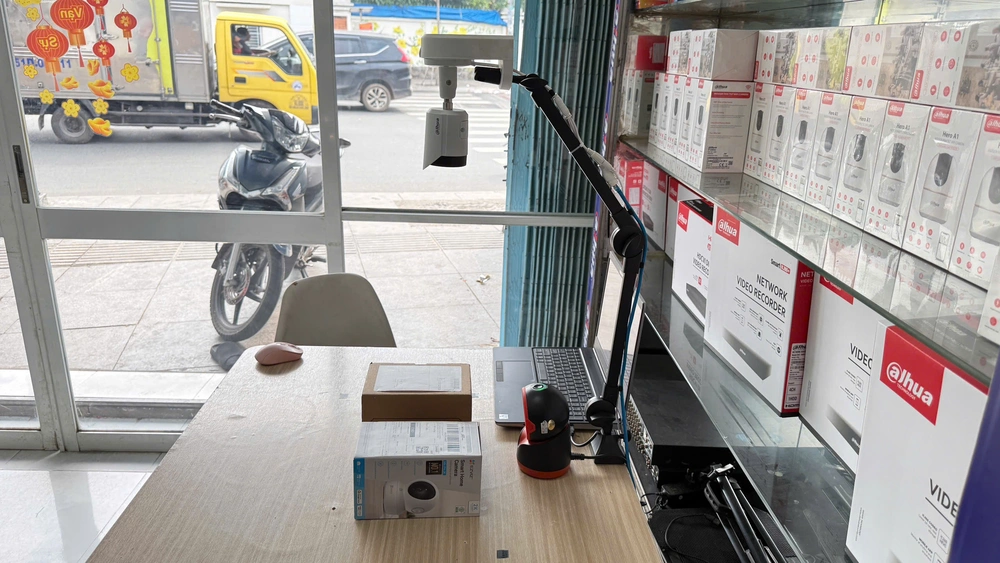 Lắp Camera Xem Mã Vận Đơn