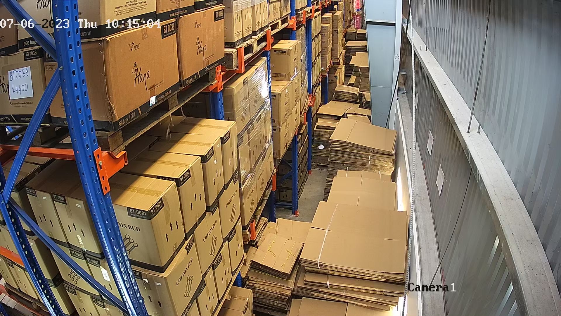 Hình  Camera Giá re  thực tế  chất lượng sắc nét đến  2.0 MP FULL HD 1080P  Vừa đủ sử dụng cho công trình dân dụng  của bộ Bộ Camera Nhà Xưởng Báo Động sử dụng mã DH-IPC-HFW1230DT-STW-VN